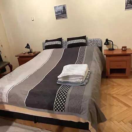 Liliom A Strandnal Appartement *